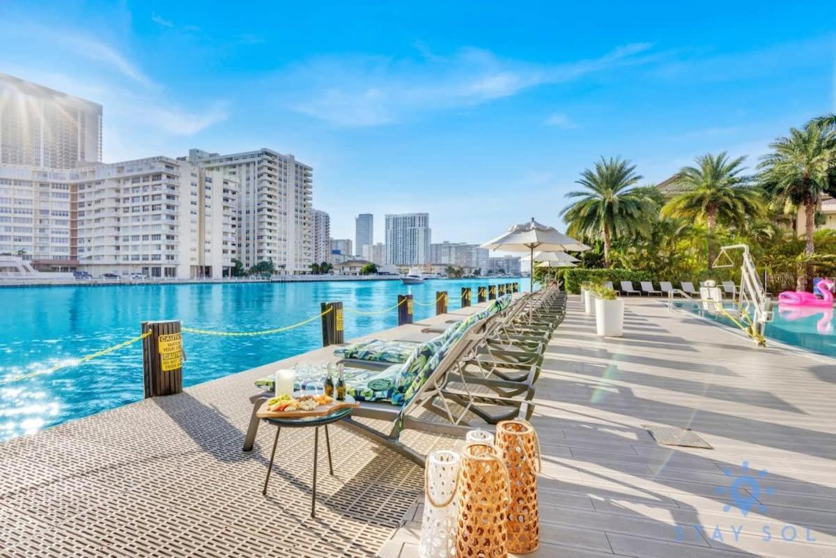Balcony - Pool - Near Beach - Gym Hallandale Beach Dış mekan fotoğraf
